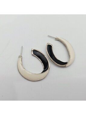 Black & White Enamel Crescent Hoop Earrings Hammered Silver-Tone Backing 1.5"